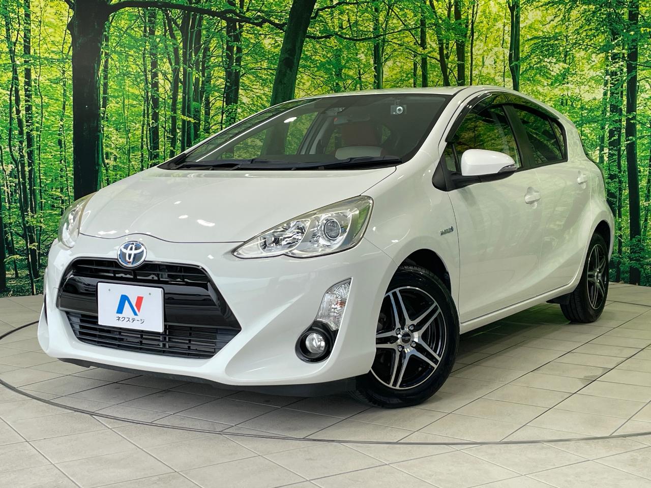 2015 Toyota Aqua DAA-NHP10