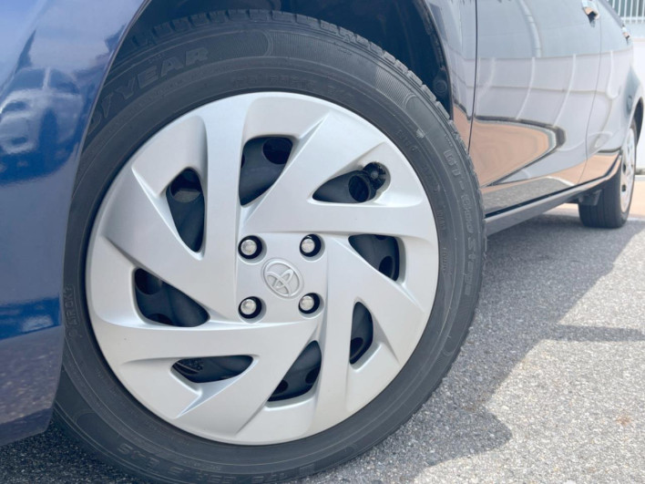 2016 Toyota Aqua DAA-NHP10 (UW-6a36052de815c)[4]