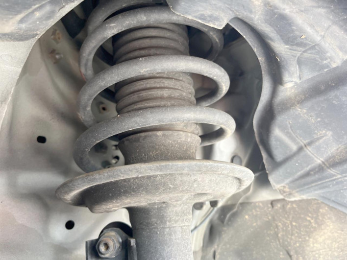 2016 Toyota Aqua DAA-NHP10 (UW-6a36052de815c)[7]
