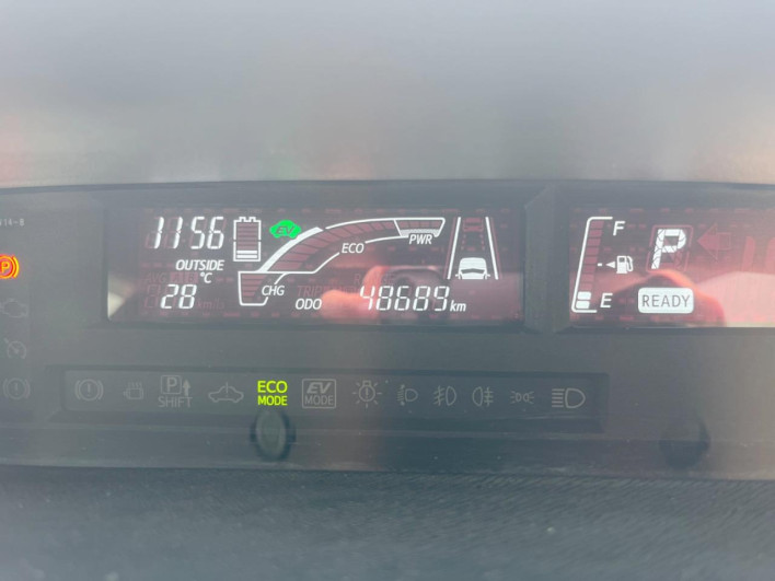 2016 Toyota Aqua DAA-NHP10 (UW-6a36052de815c)[2]