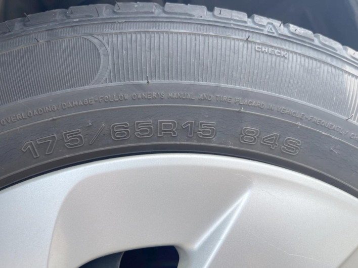 2016 Toyota Aqua DAA-NHP10 (UW-6a36052de815c)[6]