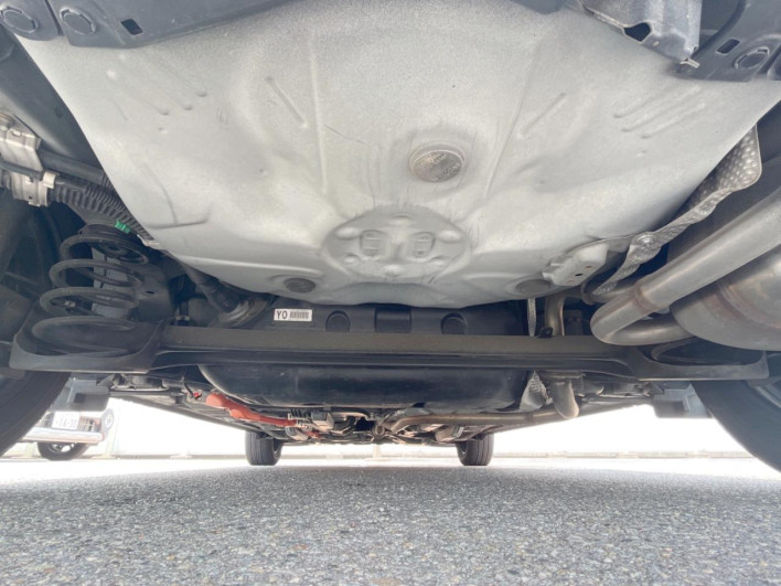2016 Toyota Aqua DAA-NHP10 (UW-6a36052de815c)[17]