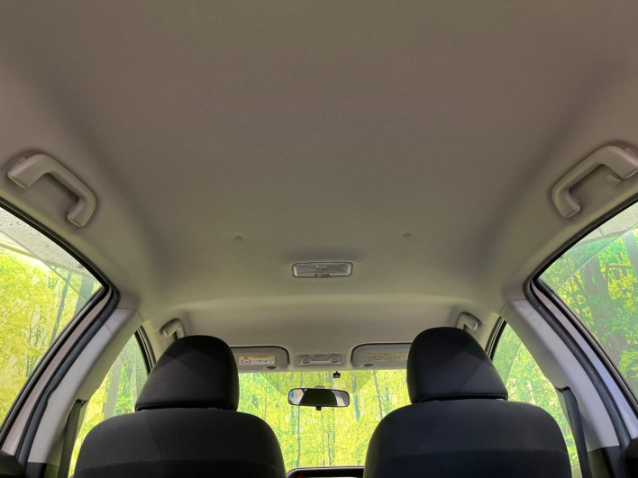 2017 Toyota Aqua DAA-NHP10 (UW-6a36052ea0b59)[27]