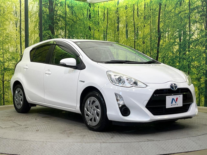 2017 Toyota Aqua DAA-NHP10 (UW-6a36052ea0b59)[14]