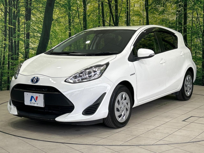 2017 Toyota Aqua DAA-NHP10 (UW-6a36052fb0a36)[15]