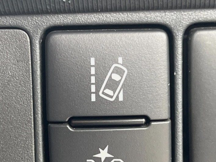 2018 Toyota Aqua DAA-NHP10H (UW-6a360530dc74d)[6]