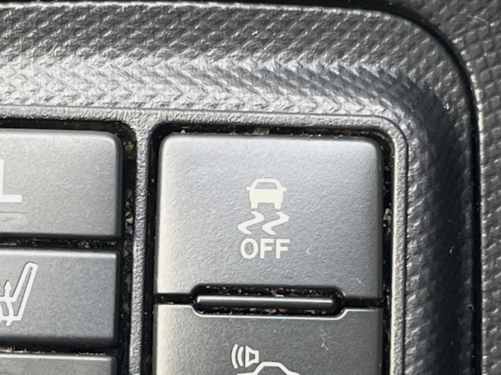 2018 Toyota Aqua DAA-NHP10H (UW-6a360530dc74d)[16]