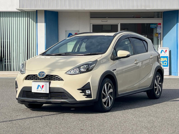 2018 Toyota Aqua DAA-NHP10H (UW-6a360530dc74d)[0]