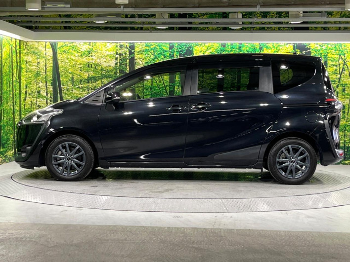 2017 Toyota Sienta DBA-NSP170G (UW-6a360536b4a66)[11]