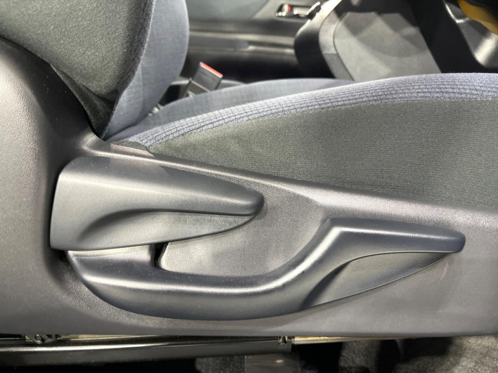 2017 Toyota Sienta DBA-NSP170G (UW-6a360536b4a66)[22]