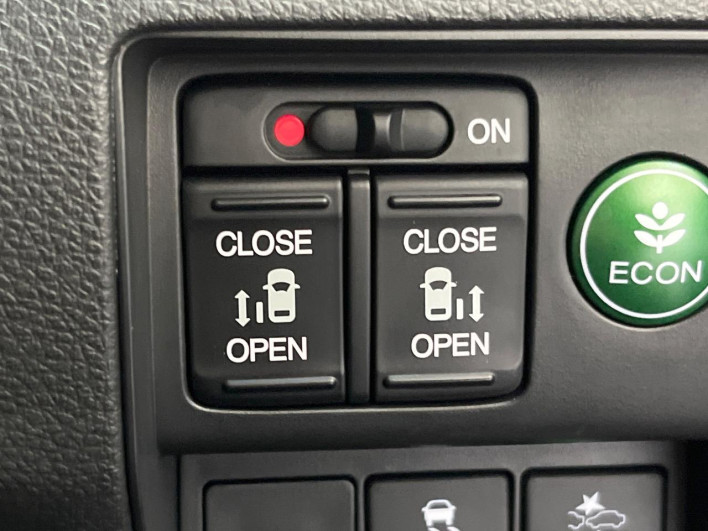2016 Honda Odyssey Hybrid DAA-RC4 (UW-6a3605433803e)[12]