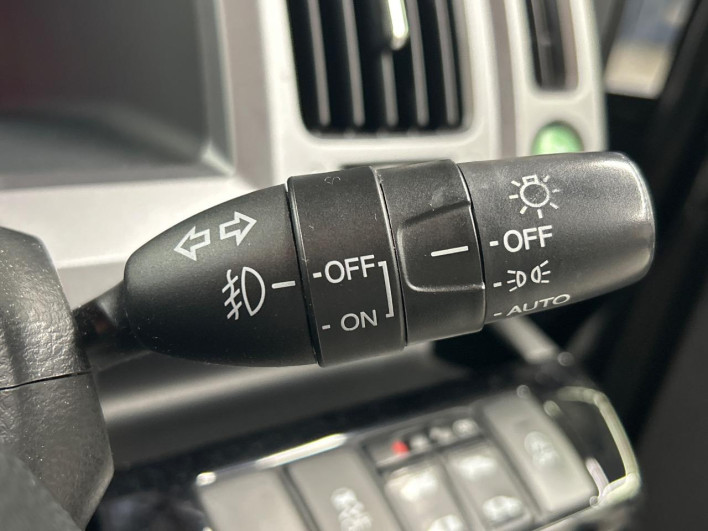 2014 Honda Stepwgn Spada DBA-RK5 (UW-6a360544dd60f)[7]