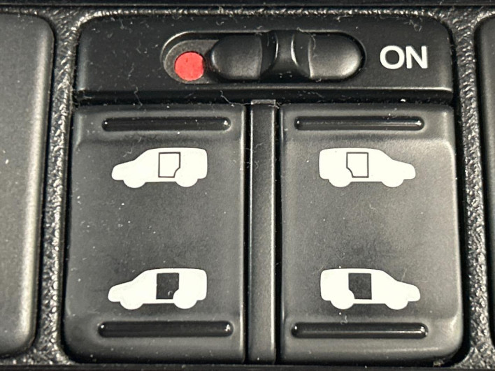 2014 Honda Stepwgn Spada DBA-RK5 (UW-6a360544dd60f)[11]