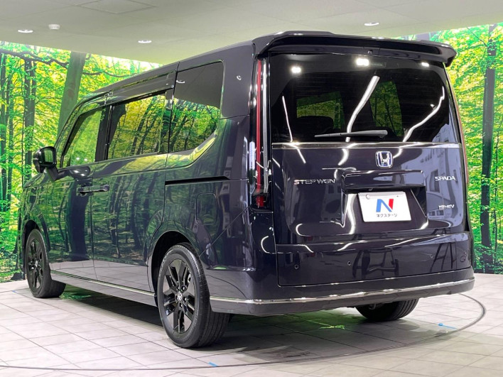 2022 Honda Step Wagon 6AA-RP8 (UW-6a36054812b20)[15]