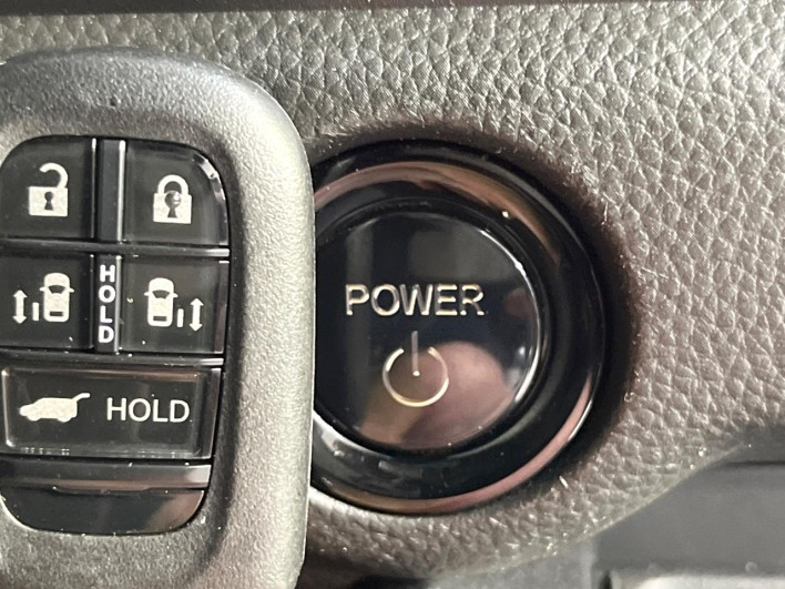 2022 Honda Step Wagon 6AA-RP8 (UW-6a36054812b20)[4]