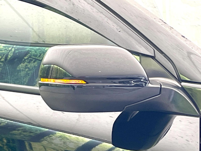 2017 Honda VEZEL DAA-RU3 (UW-6a36054ce5411)[12]