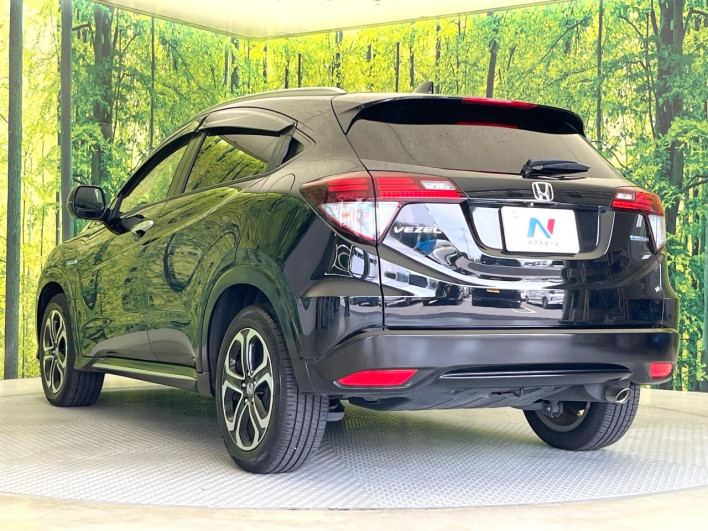 2017 Honda VEZEL DAA-RU3 (UW-6a36054ce5411)[16]