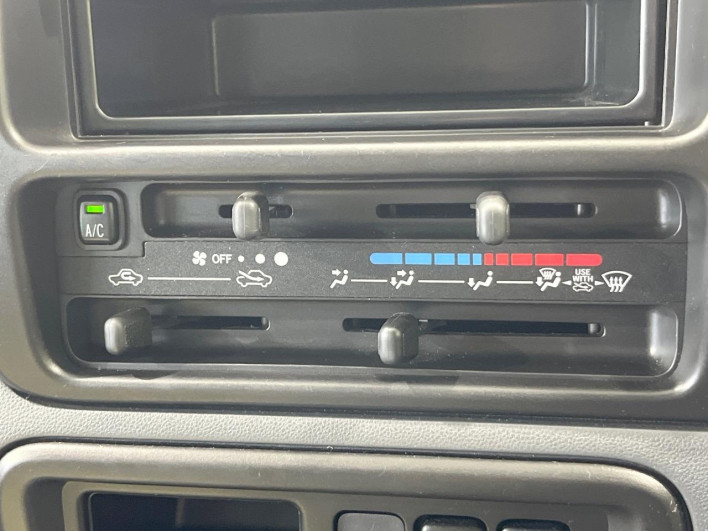 2014 Toyota PIXIS VAN EBD-S331M (UW-6a360559b8e9d)[19]