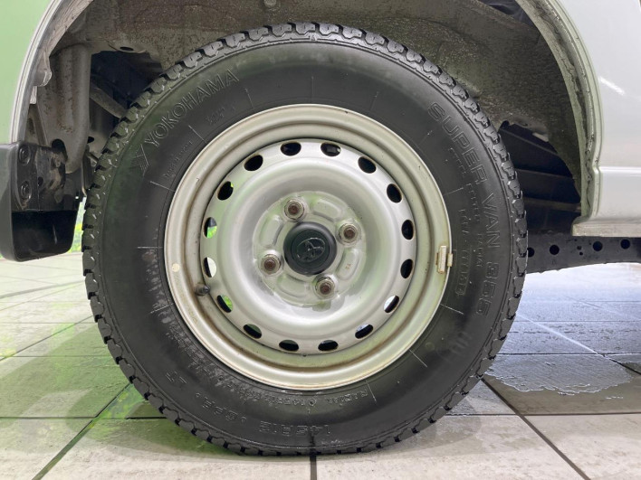 2014 Toyota PIXIS VAN EBD-S331M (UW-6a360559b8e9d)[17]