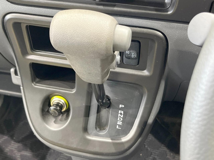 2014 Toyota PIXIS VAN EBD-S331M (UW-6a360559b8e9d)[20]