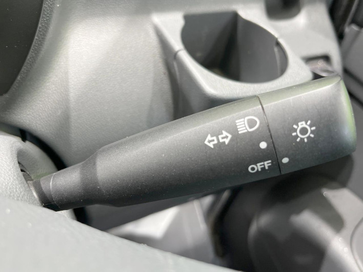 2014 Toyota PIXIS VAN EBD-S331M (UW-6a360559b8e9d)[24]
