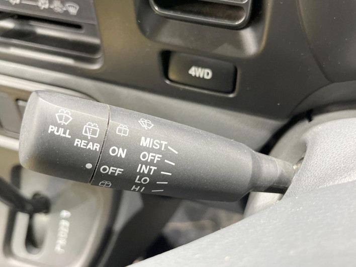 2014 Toyota PIXIS VAN EBD-S331M (UW-6a360559b8e9d)[25]