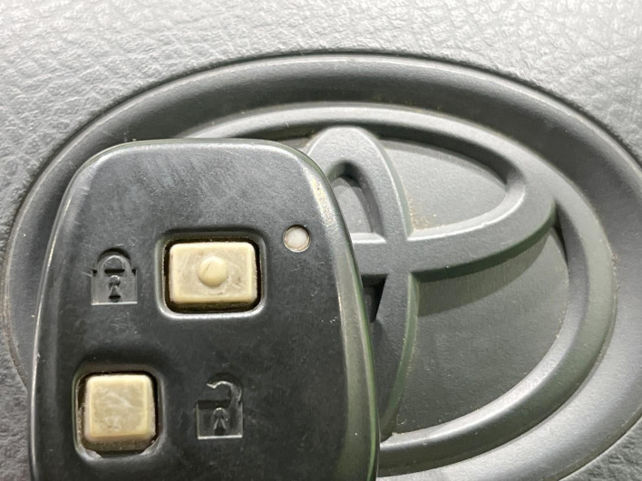 2014 Toyota PIXIS VAN EBD-S331M (UW-6a360559b8e9d)[27]