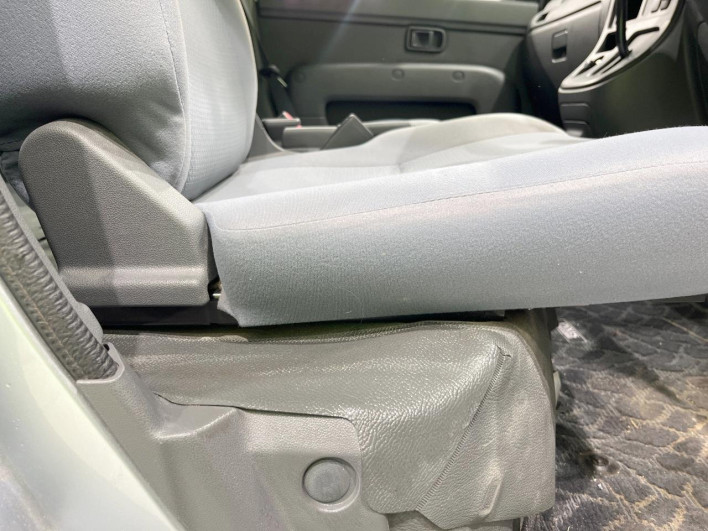2014 Toyota PIXIS VAN EBD-S331M (UW-6a360559b8e9d)[29]
