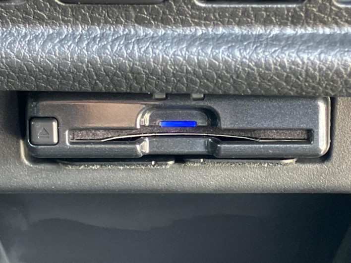 2019 Nissan Elgrand DBA-TE52 (UW-6a3605689aa2f)[12]