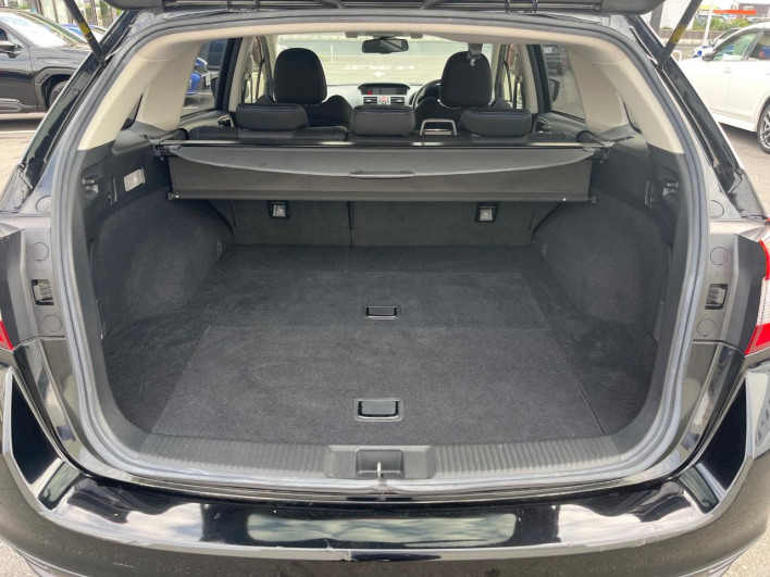 2015 Subaru Levorg DBA-VM4 (UW-6a360577e9b9c)[26]