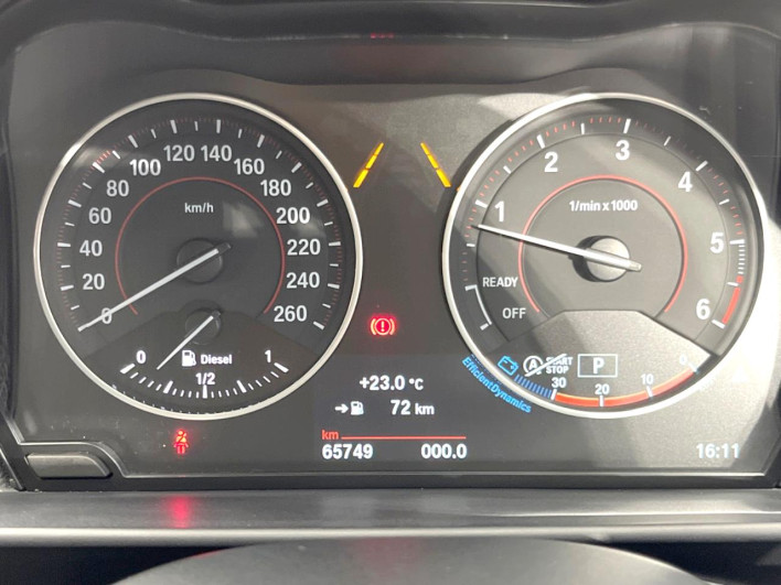 2016 BMW 1 Series LDA-1S20 (UW-6a3605812a80c)[29]