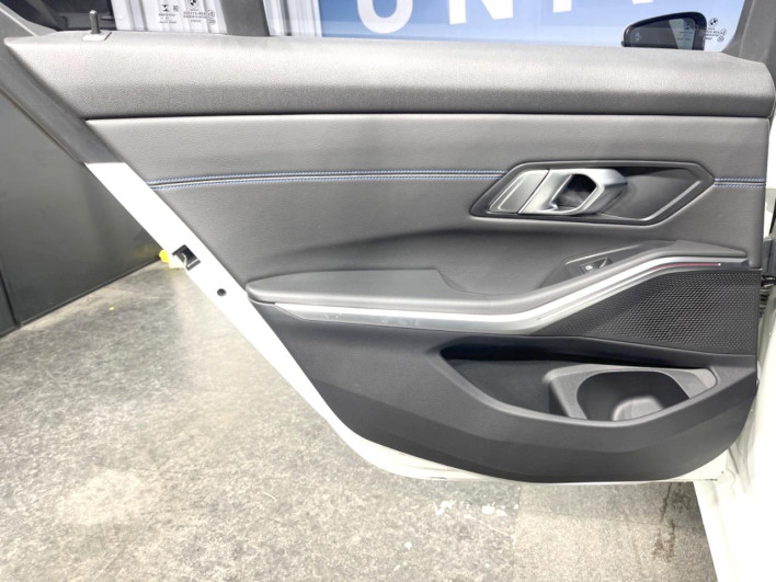 2019 BMW 3 Series 3BA-5F20 (UW-6a3605837d9b4)[12]