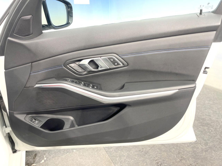 2019 BMW 3 Series 3BA-5F20 (UW-6a3605837d9b4)[16]