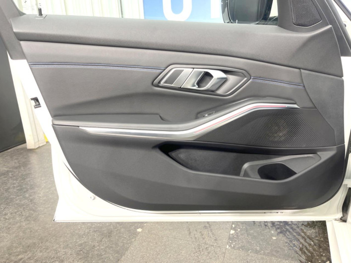 2019 BMW 3 Series 3BA-5F20 (UW-6a3605837d9b4)[9]