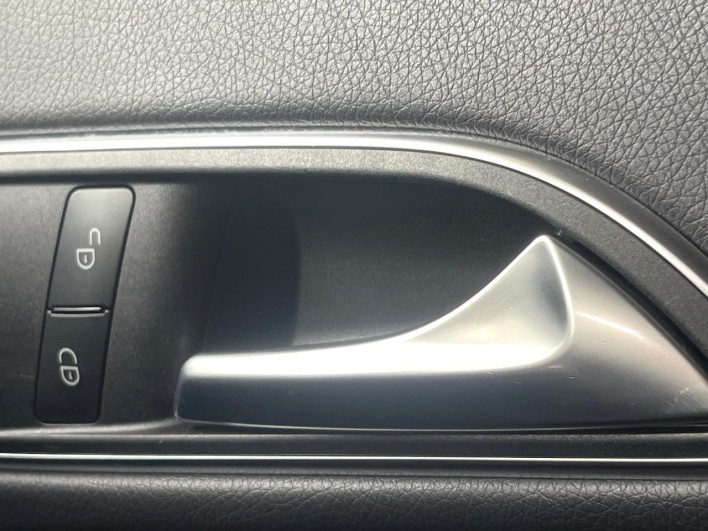 2018 Mercedes Benz CLA Class Shooting Brake DBA-117942 (UW-6a36058613e0d)[5]