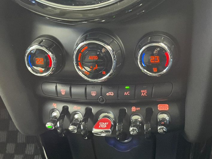 2022 Rover Mini 3DA-XV20MW (UW-6a36058a09ac2)[14]