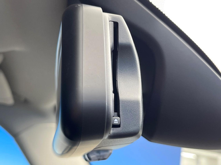 2022 Rover Mini 3DA-XV20MW (UW-6a36058a09ac2)[24]