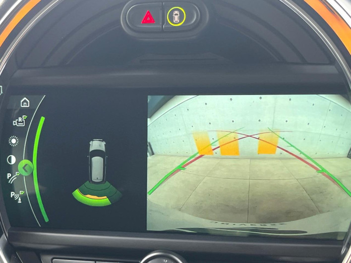 2018 Rover Mini LDA-LR20 (UW-6a36058b210f4)[22]