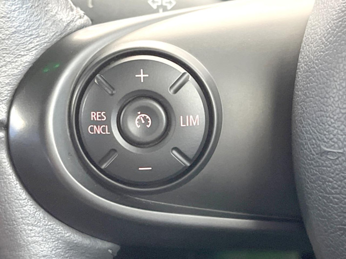 2017 Rover Mini DBA-LN20 (UW-6a36058befa4a)[21]