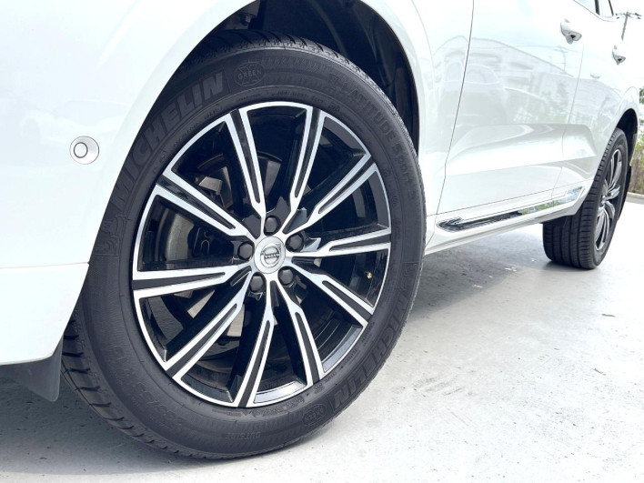 2020 Volvo XC60 LDA-UD4204TXC (UW-6a36059295c00)[10]