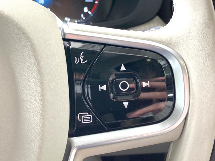2020 Volvo XC60 LDA-UD4204TXC (UW-6a36059295c00)[21]
