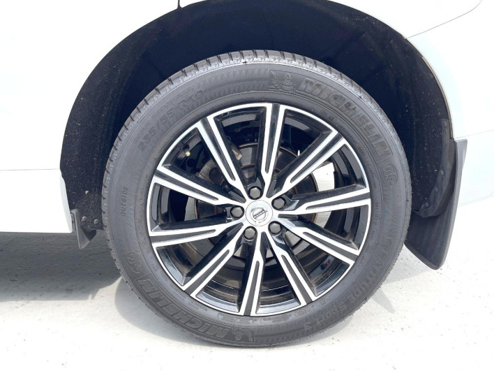 2020 Volvo XC60 LDA-UD4204TXC (UW-6a36059295c00)[7]