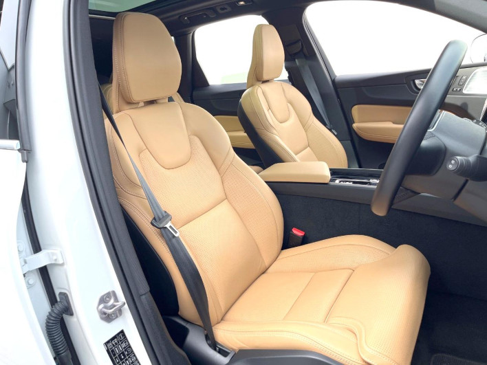 2021 Volvo XC60 5AA-UB420TXCM (UW-6a3605934a6f9)[28]