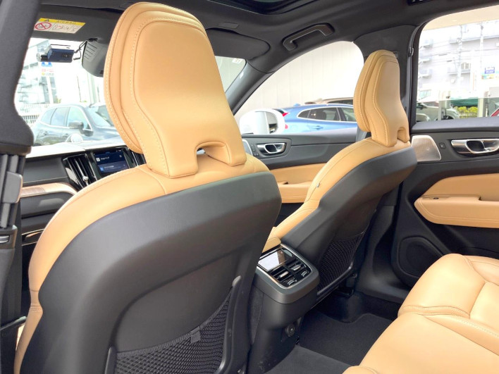 2021 Volvo XC60 5AA-UB420TXCM (UW-6a3605934a6f9)[25]
