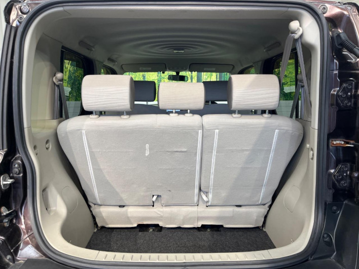 2015 Nissan Cube DBA-Z12 (UW-6a36059560993)[13]