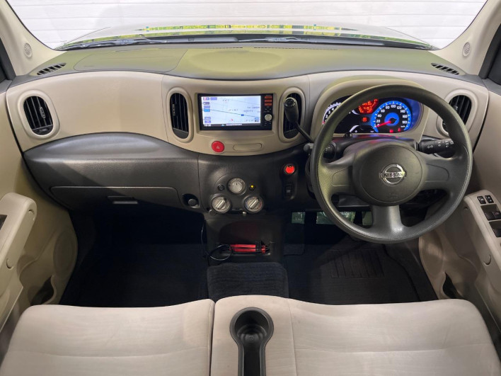 2015 Nissan Cube DBA-Z12 (UW-6a36059560993)[20]