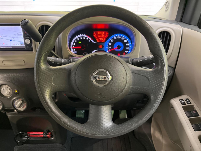 2015 Nissan Cube DBA-Z12 (UW-6a36059560993)[21]