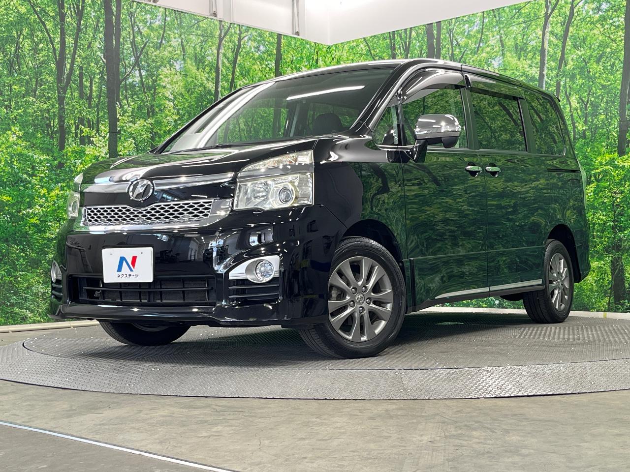 2013 Toyota Voxy DBA-ZRR75W