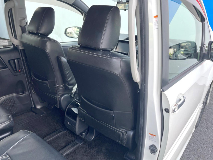 2014 Toyota Noah DBA-ZRR80W (UW-6a36059c3b612)[9]