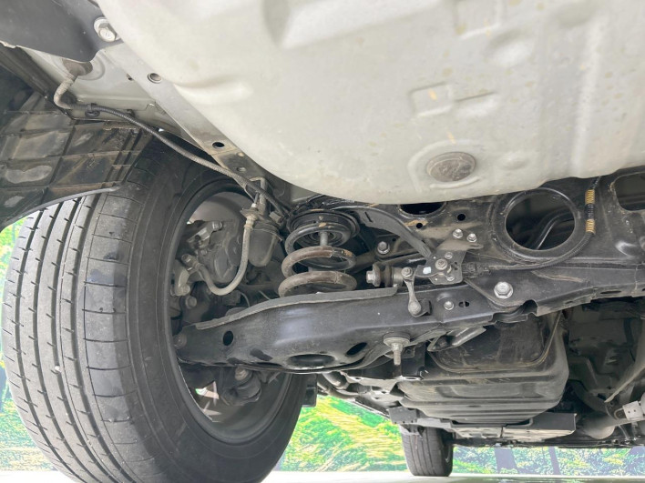 2017 Toyota Harrier DBA-ZSU60W (UW-6a3605aa7be32)[23]